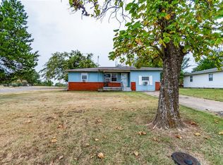 1006 W 7th St, Stroud, OK 74079