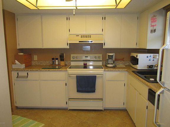 2nd image of 3620 Cardinal Blvd #10