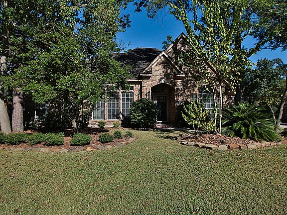 3rd image of 6 Sparklewood Pl