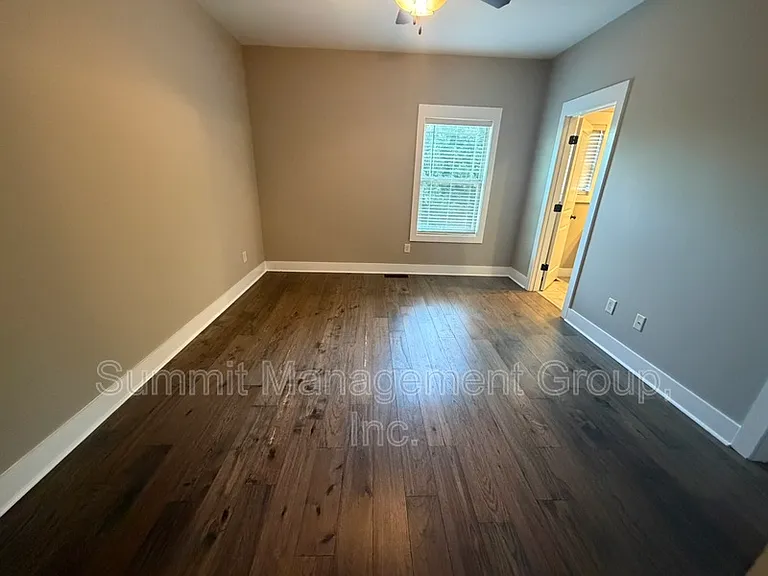 860 S Harkness St #H — Photo 22