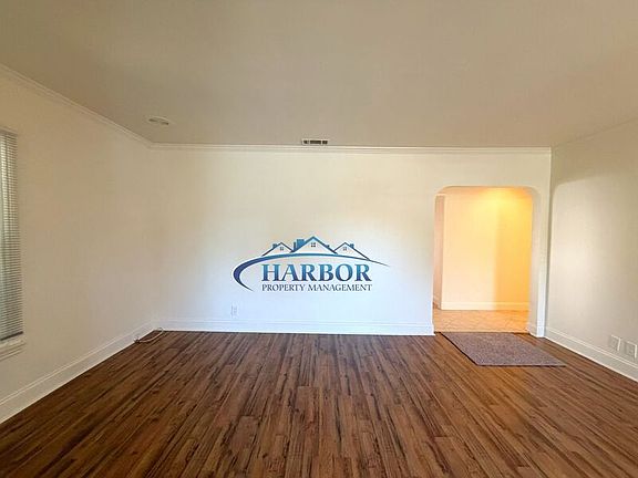 3rd image of 1650 Park Ave #1650