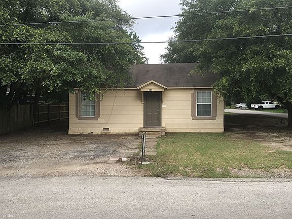 3rd image of 608 Taliaferro St