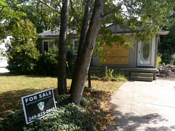 3710 Kellar Ave, Flint, MI 48504