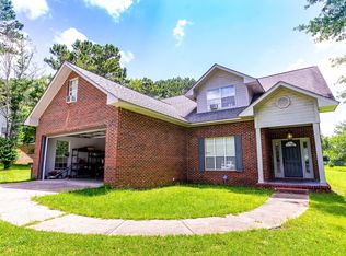 28 Hickory Holw, Hattiesburg, MS 39402