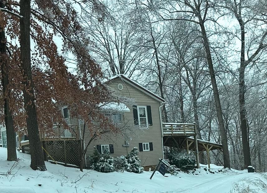 1st image of 270 Clubhouse Ln