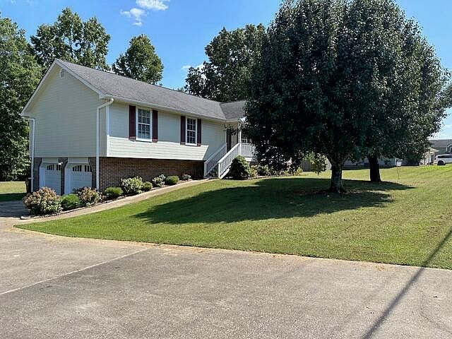 1st image of 10010 Hunter Trace Dr