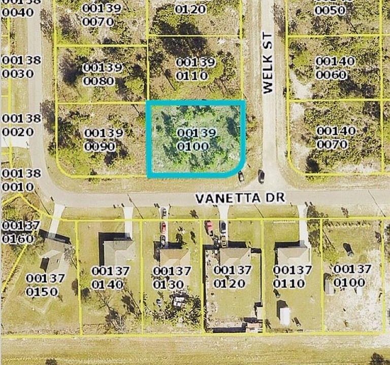 2nd image of 601 Woodcrest Dr