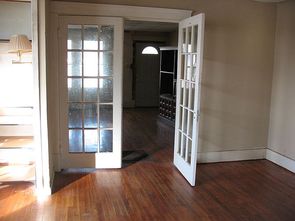 4th image of 812 Atlantic Ave