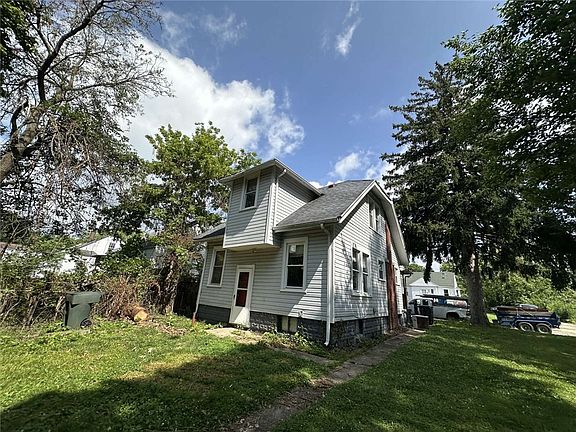 2nd image of 4700 Prescott Ave