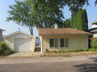 12216 Mac Dr NE, Belding, MI