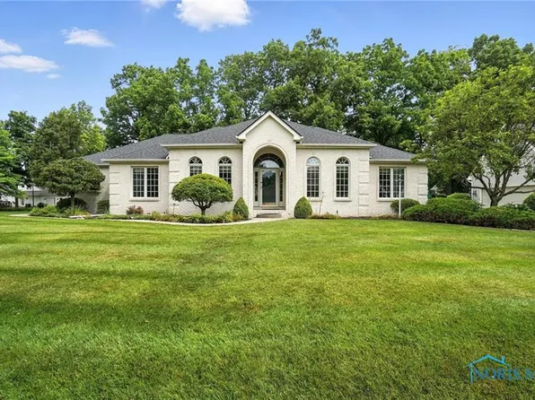 8076 Trent Lock Dr, Waterville, OH 43566
