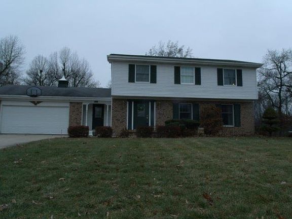 3rd image of 59551 Spicewood Dr