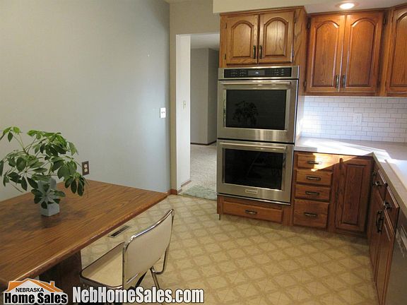 2nd image of 4411 La Salle St