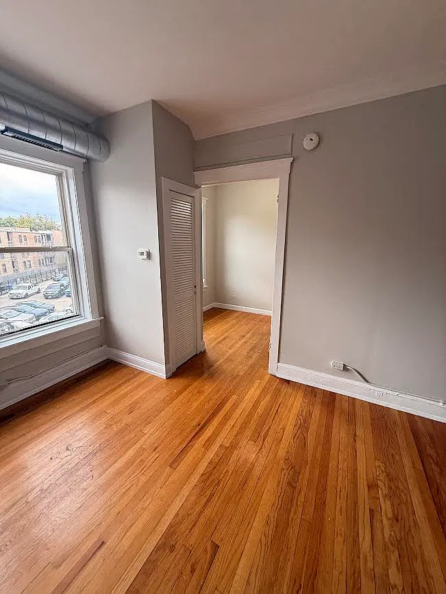 2714 N Milwaukee Ave — Photo 3