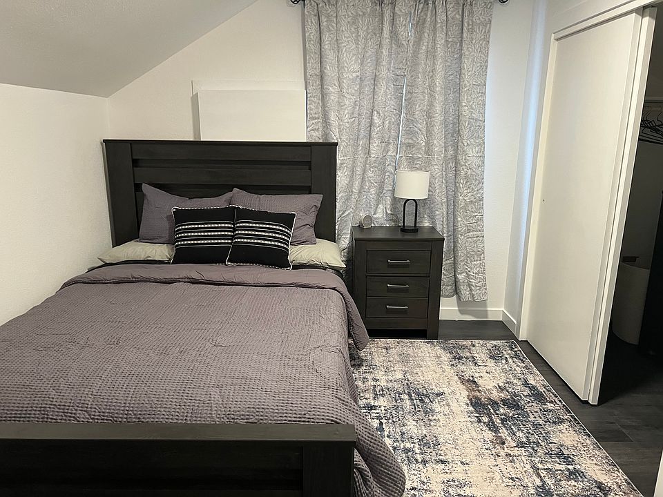 1st image of 224 Lewis Ave APT 3
