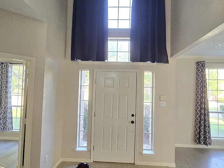 7509 Avalon Dr — Photo 5