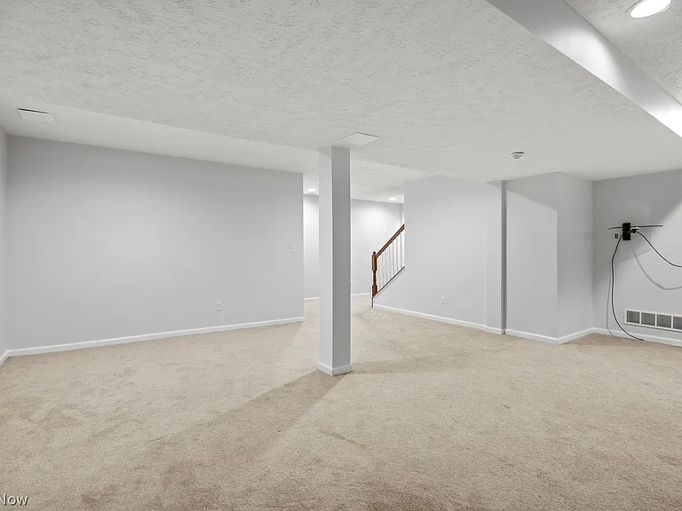 3876 Bosworth Dr — Photo 26
