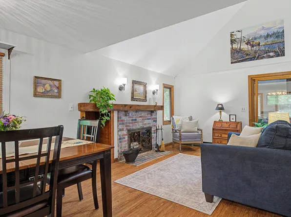 22 Fox Crossing Road, Bridgton, ME 04009