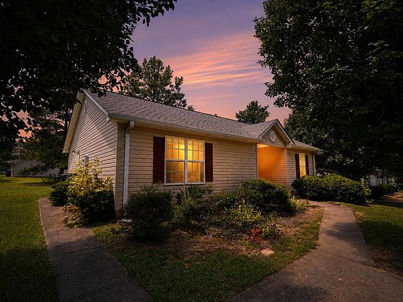 2nd image of 1837 Tamara Way