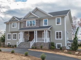 9 Millstone Dr, Livingston, NJ 07039