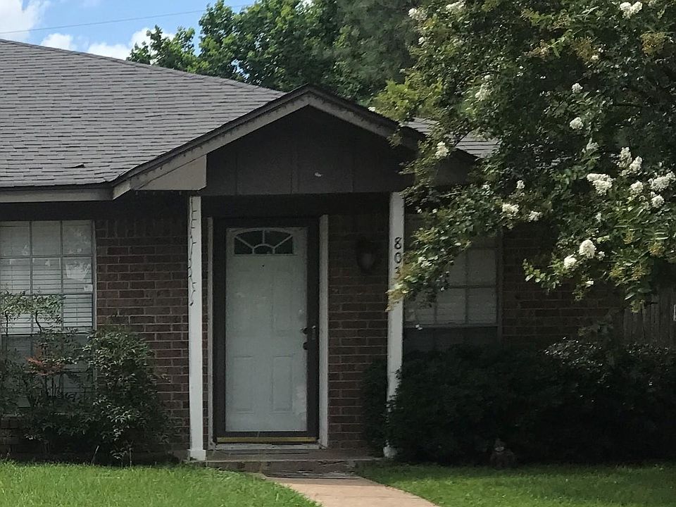 1st image of 803 Llano Pl