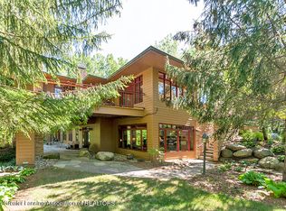 4060 Warbler Way, Williamston, MI 48895