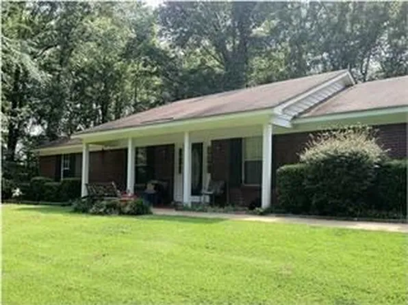 520 Wildwood Dr, Cecil, AL 36013