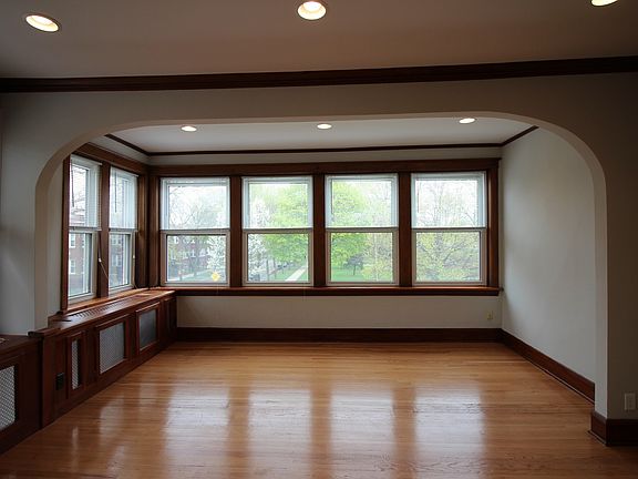3rd image of 3923-25 W Schubert Ave #2