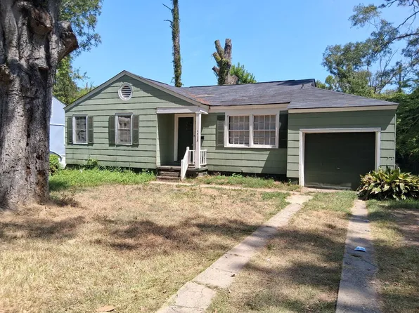 4834 Maplewood Dr, Jackson, MS 39206