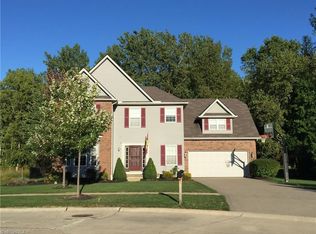 31884 Pondside Dr, Avon Lake, OH 44012