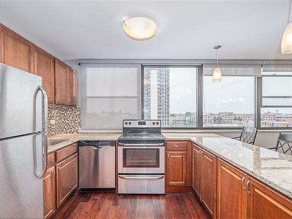 5th image of 2700 N Hampden Ct APT 8A
