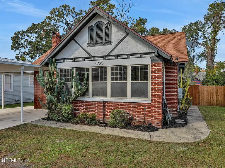 4725 French St — Photo 1