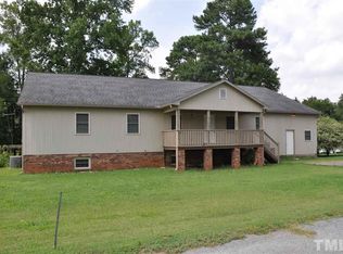 2199 Dixon St, Ramseur, NC 27316