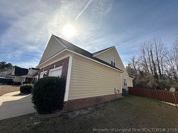 4th image of 1920 Abbeydale Ln