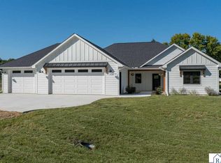 1720 High Tail Ln, Mankato, MN 56001