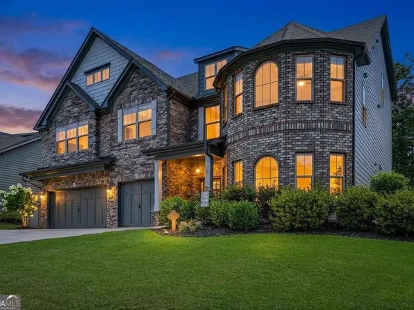 17 Lake Sydney Dr, Dawsonville, GA 30534