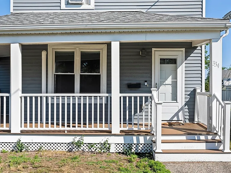 334 E Squantum St — Photo 5