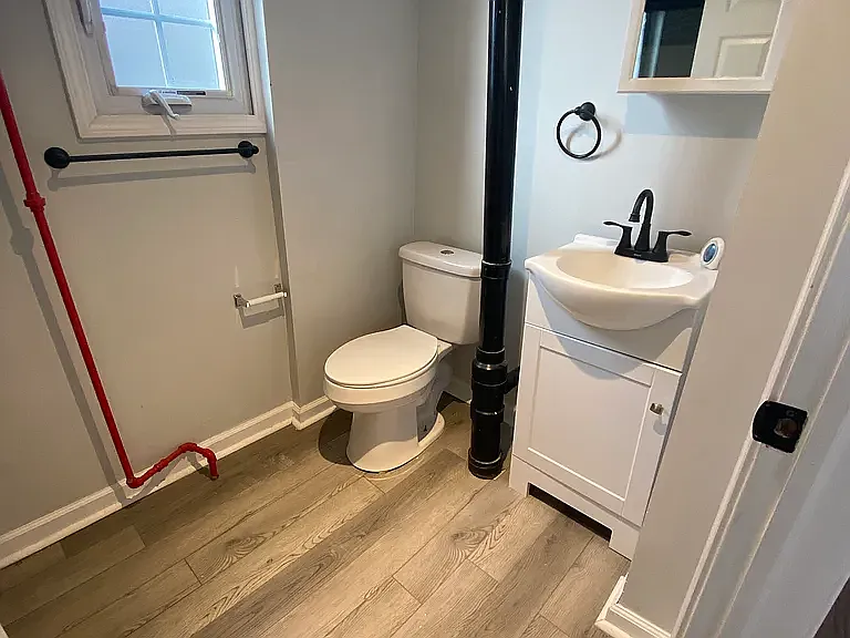 Studio, 1450 sqft, $1,200 — Photo 3
