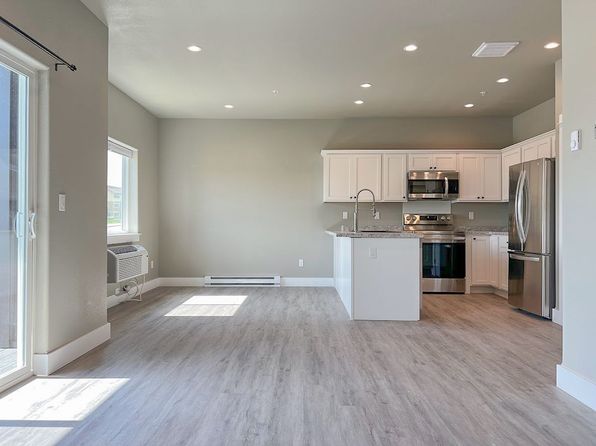 941 Covey Run Rd #201