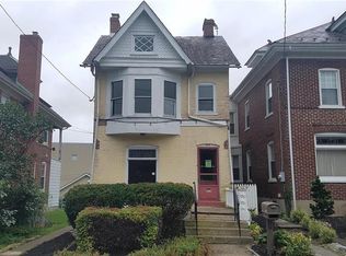 214 N 4th St, Emmaus, PA 18049