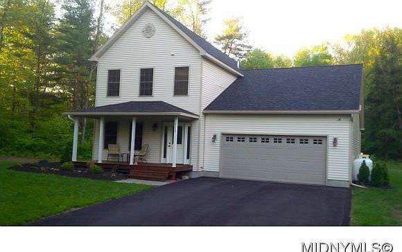 1st image of 712 Shady Ln