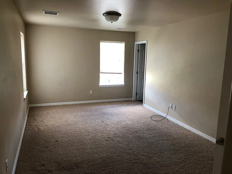 357 Clear Spring Ave — Photo 4