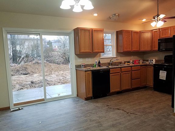 Dining Room & Kitchen