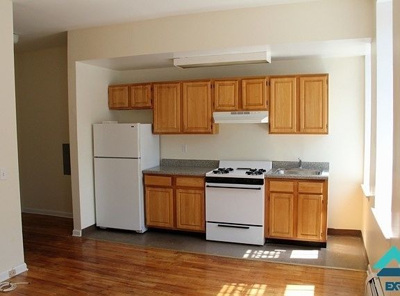 5th image of 483 Saint Marks Ave #3AAHRIV