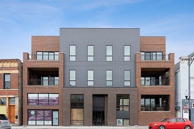 1st image of 3020 W Belmont Ave #2W