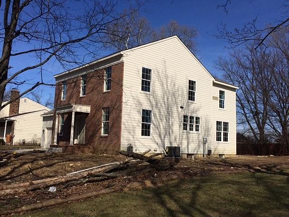 2nd image of 4510 Sussex Dr