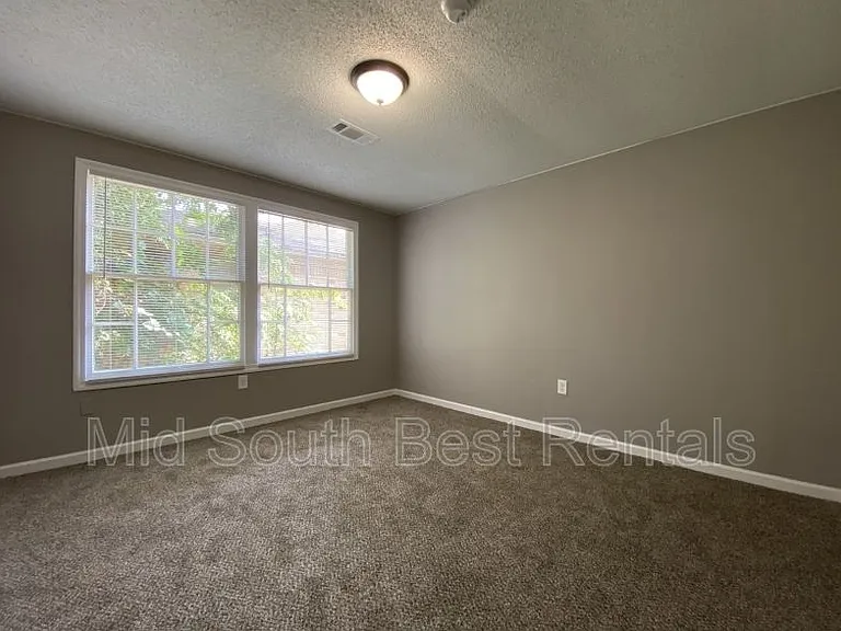 1710 Wolfe St #A — Photo 3