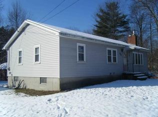 60 Main St, Sandown, NH 03873