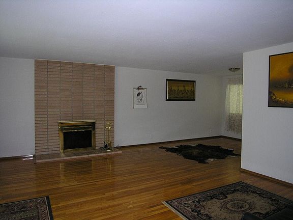 2nd image of 860 S Mary Ave