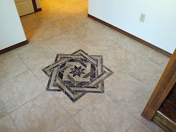 3rd image of 190 Stone Run Ln